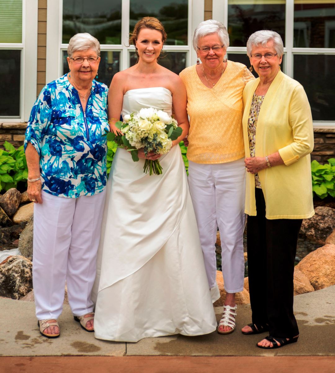 Pella Community Hosts a Special New Beginning - 2